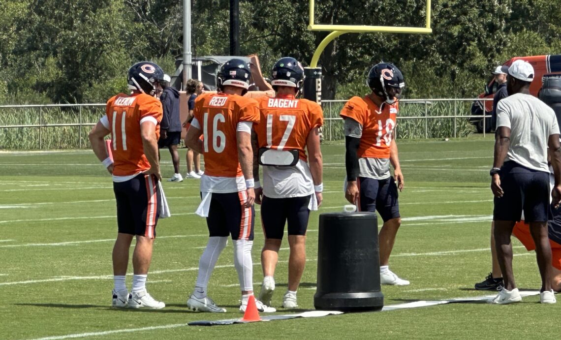 CHicago Bears quarterbacks at training camp