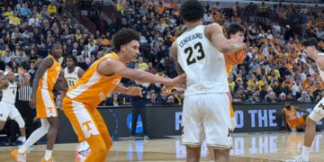 Yaxel Lendeborg and the Michigan Wolverines playing Tennessee in the 2026 NCAA Men's Basketball tournament