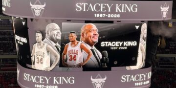 Chicago Bulls scoreboard tribute to Stacey King, 1967-2026